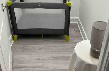 Corner House 2-Bed Townhouse Sleeps 3 - Photo 8