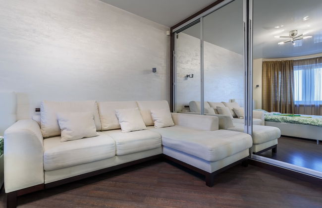 FortEstate Dmitriya Ulyanova City View - Photo 3