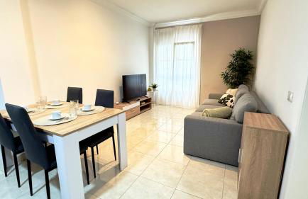 Acogedor apartamento de dos dormitorios a 50 metros del mar y a 5 minutos al Aeropuerto Tenerife Sur - Foto 5