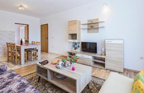 1 Bedroom Stunning Apartment In Labin - Foto 4