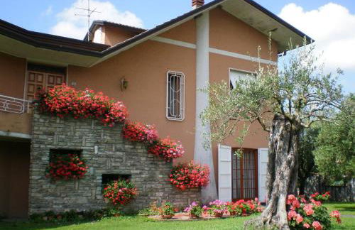 Nel Giardino Degli Ulivi - Foto 1