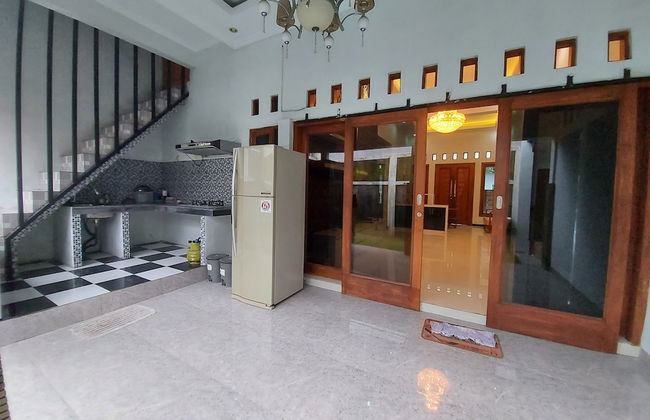 Tentrem Homestay by FH Stay - Foto 7
