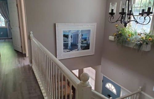 LakePath Beach House - XL hot tub, walk to beach - Foto 13