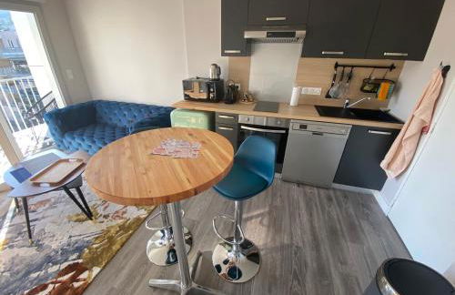 Appart T2 avec parking, loggia, vue Puy de Dôme - Foto 10