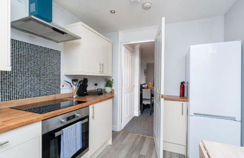 Lovely 3-bedroom flat with free parking - Foto 17