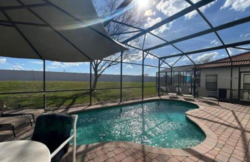 557-Impressive Two Story Private Villa with South Facing Pool 4 Large Bedrooms - Foto 32