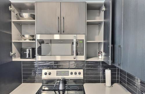 Quiet City Getaway Near Regions Field and Food - Foto 10