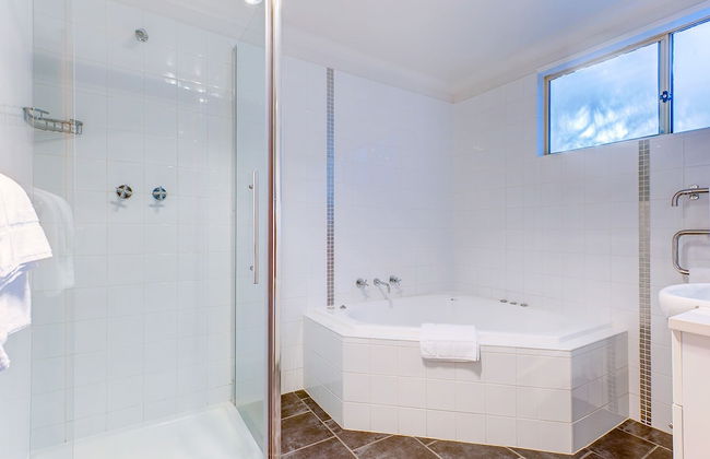 Karma Chalets - Photo 49