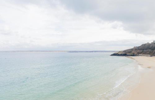 NEW! Stunning 2 Bed Beach Front Penthouse Apartment - Topaz, Compass Point - Foto 46