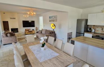 Villa Martina s bazenom,5 soba - Photo 9