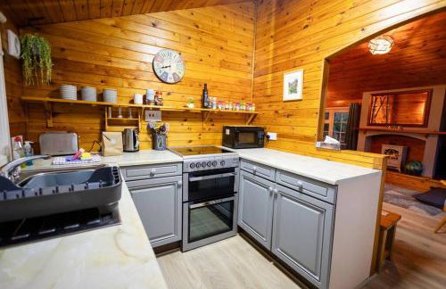 Rural Log Cabin in Snowdonia near Coed y Brenin by Seren Short Stays - Foto 4