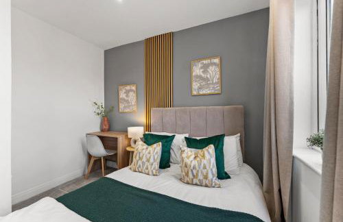 Spacious Modern 2BR - Parking - Workspace Area, Ideal for Contractors & Long Stays - NordStay - Foto 11