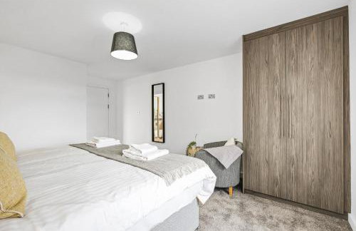 St Martins 2 Bedroom Apartments in Ruislip By 360 Stays - Foto 131