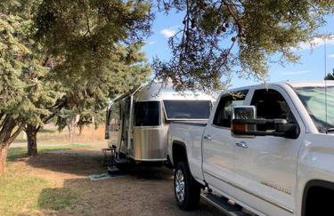 Huge Airstream is Perfect for a Family Getaway - Foto 14