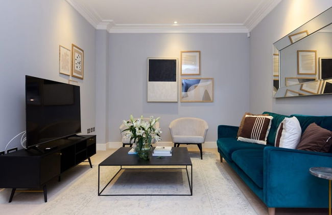 The Ascot Escape - Stylish 4bdr With Courtyard - Foto 1