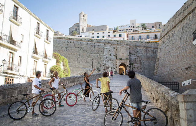 Tour di Ibiza città in bici - Foto 1