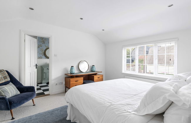 Pet Friendly With Enclosed Leafy Outdoor Space - Foto 2