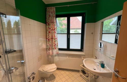 Ruhige Ferienwohnung mit großem Garten und Terrasse - Foto 3