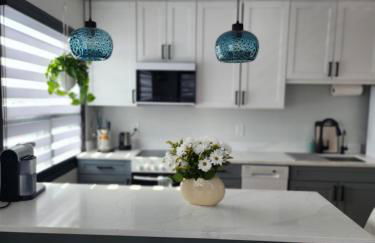 Luxury Modern Loft with Balcony Near MetLife & NYC - Foto 12