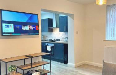 Ideal 4-bed home sleeps 7 - Nr Trafford Ctr & M60 - Foto 24
