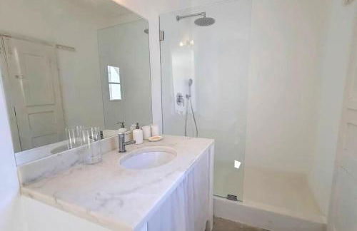 Casa Típica com Pátio e Tanque - Foto 17