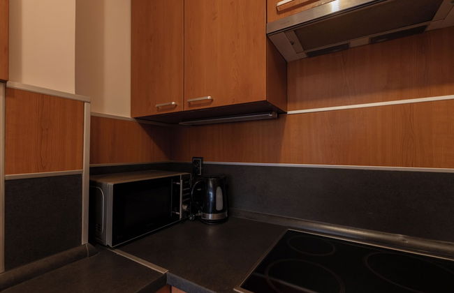 Central Park Apartments - Photo 25