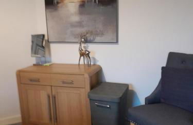 WELCOMEHOUSE close to east beach, shops, restaurants and RAF base - Foto 21