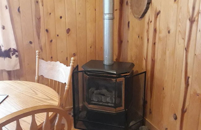 Pine Rest Cabins - Photo 19