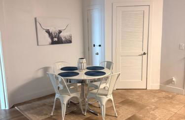 Villa Marina - AMAZING Modern, Spacious, Stylish 2 Master Suites in CENTRAL Marina Del Rey - Photo 10