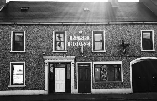 Bush House Accommodation - The Distillery - Foto 8