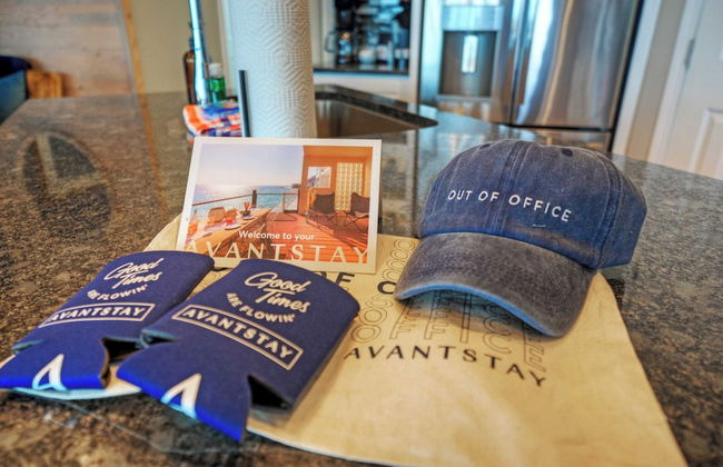 Waterfront, Shared Boat Dock & Pool w/ Views Ariels Grotto by Avantstay - Foto 7