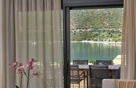 Into The Blue Suites - Photo 12