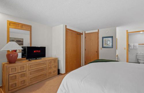 Mountain Haven for Families w Deck - Shuttle - Views - Foto 30