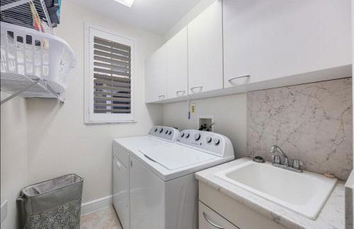 Gorgeous 2bdrm 2bath 2 King Beds, Sauna, Pool Spa - Photo 5