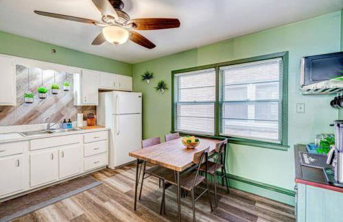 Top Rated Condo - Historic Location - Foto 7