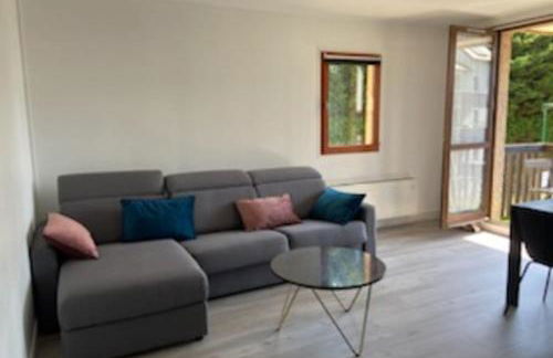 Spacious T3 with balcony - close to town center - Photo 14