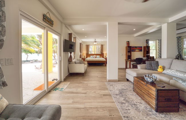 Lucky Duck Villa - Private Beach Escape - Foto 5