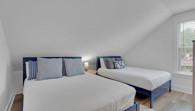 Fully Updated Beach Retreat; Minutes to Eastern Lake & Beaches - Foto 3, Habitación