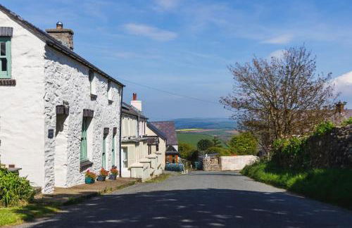 Converted Buttery Cottage in Pembrokeshire - Photo 31