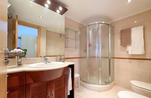 Apto. Tobago, vistas y urbanización de ensueño - Foto 36