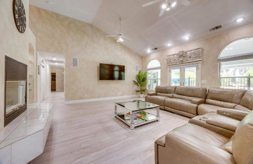Billiards & Private Pool: Bright Clovis Home! - Foto 6