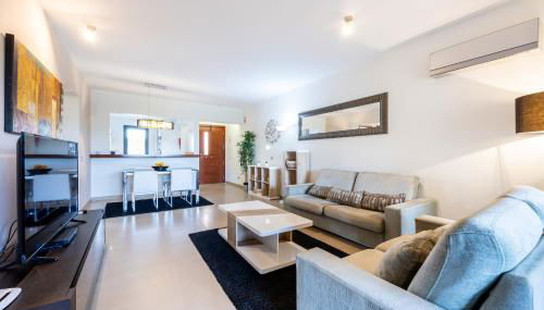 CoolHouses Algarve, Luz 2 bed elegant flat, private pool & garden, SPA facilities, Mar da Luz 19 - Foto 3