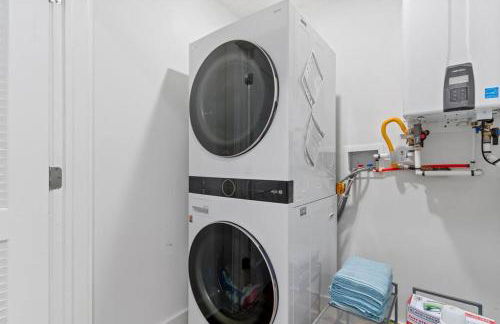 Steps From Beach & Boardwalk, Ocean Views with 5 Decks, 3 Cars - Foto 26