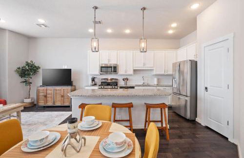 NEW! The Courtland, 2 Car Garage - Foto 29