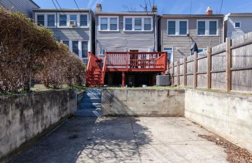 Spacious, Relaxing, 4 Bd 3.5 Ba Home In Petworth! - Foto 8