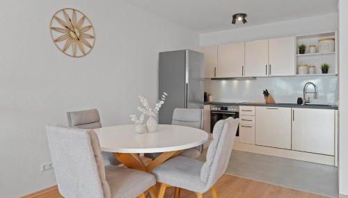 Roomfall Apartment am Kurpark mit TG & Wifi & Balkon - Foto 4