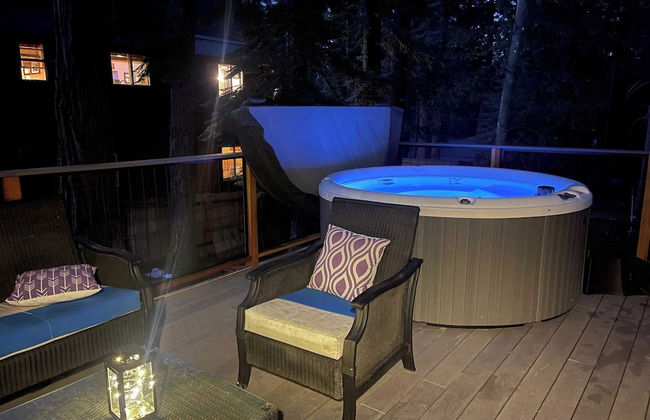 Sweet Pine Deck + Hot Tub, Cozy Modern Interior Close to Ski Resort! - Foto 18