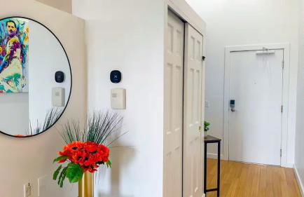 Downtown Cleveland: Steps To Sports & Events 2 Bedroom Condo by RedAwning - Foto 20