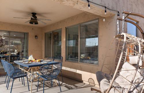 Serenity Splash Upscale Stay Pool Game Lounge - Foto 33