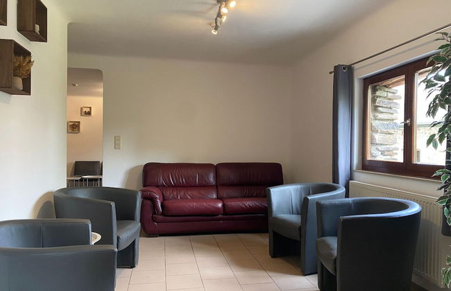 Modern Holiday Home with Hot Tub & Sauna in Ardennes - Photo 18